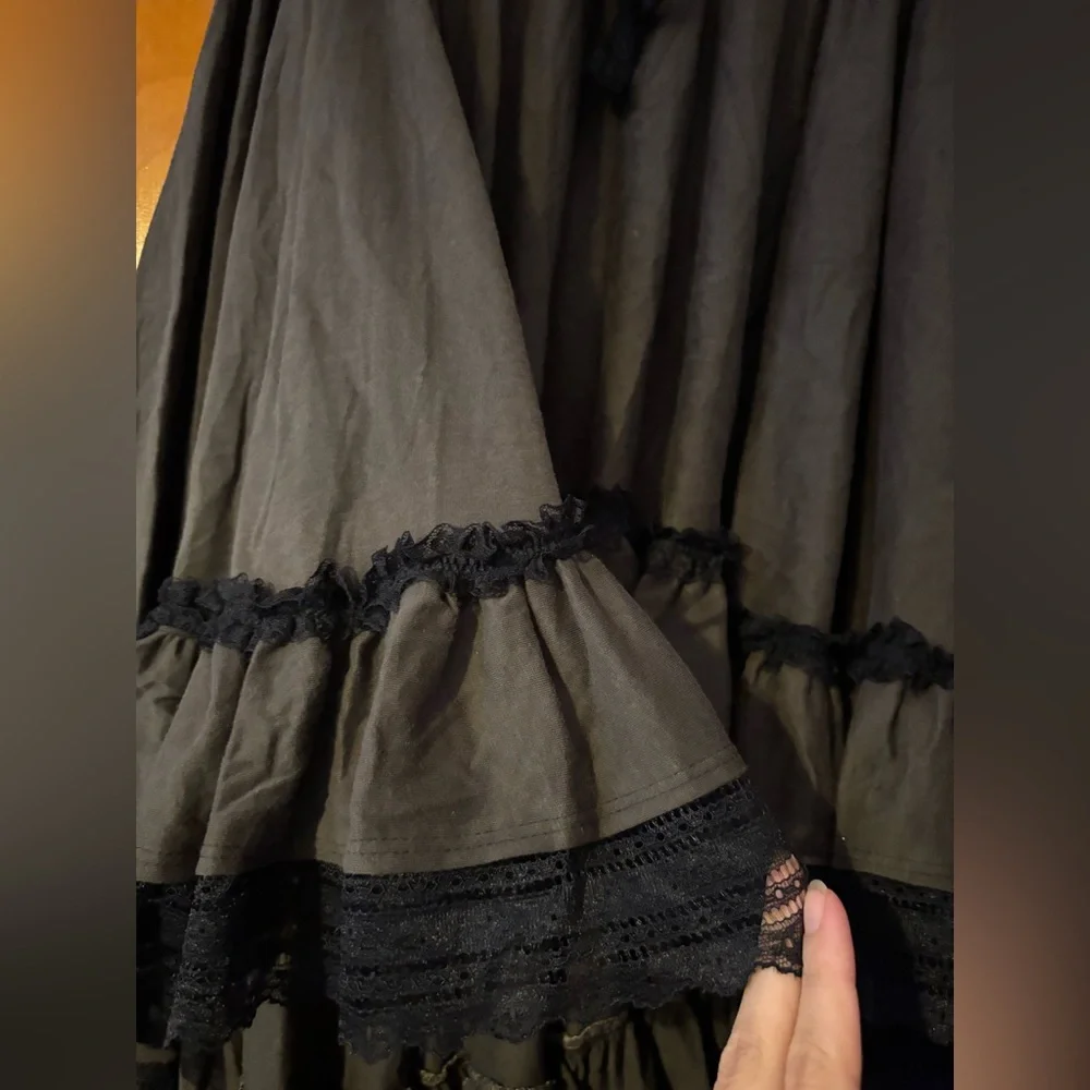 Olive and Black Ruffled Lace Skirt - Picture 2 of 4